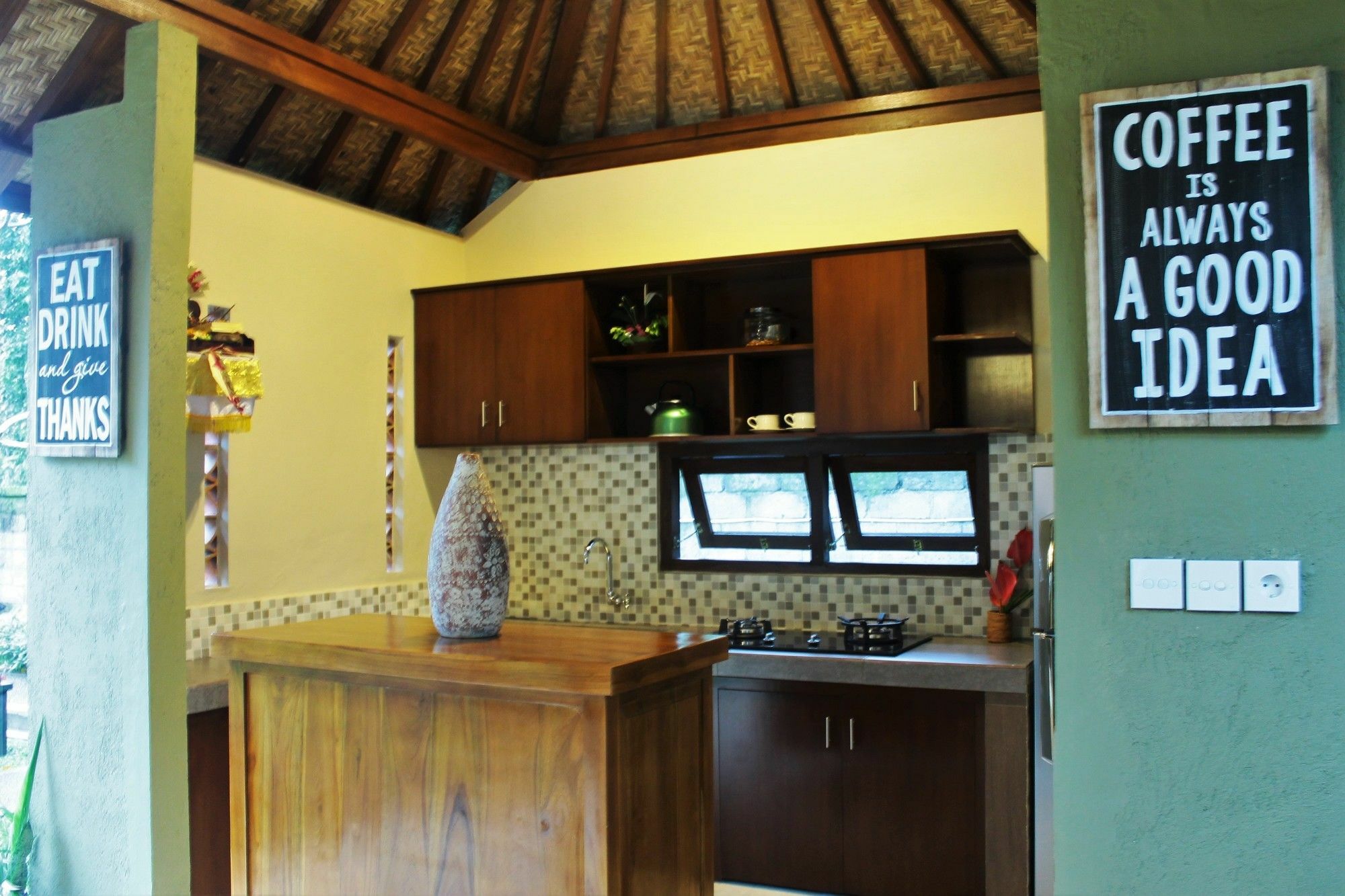 Tuga Guest House Ubud Экстерьер фото